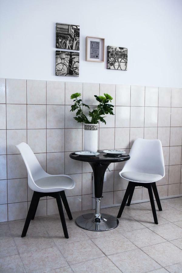 אתונה Best Located Executive Apartment In Maroussi. מראה חיצוני תמונה